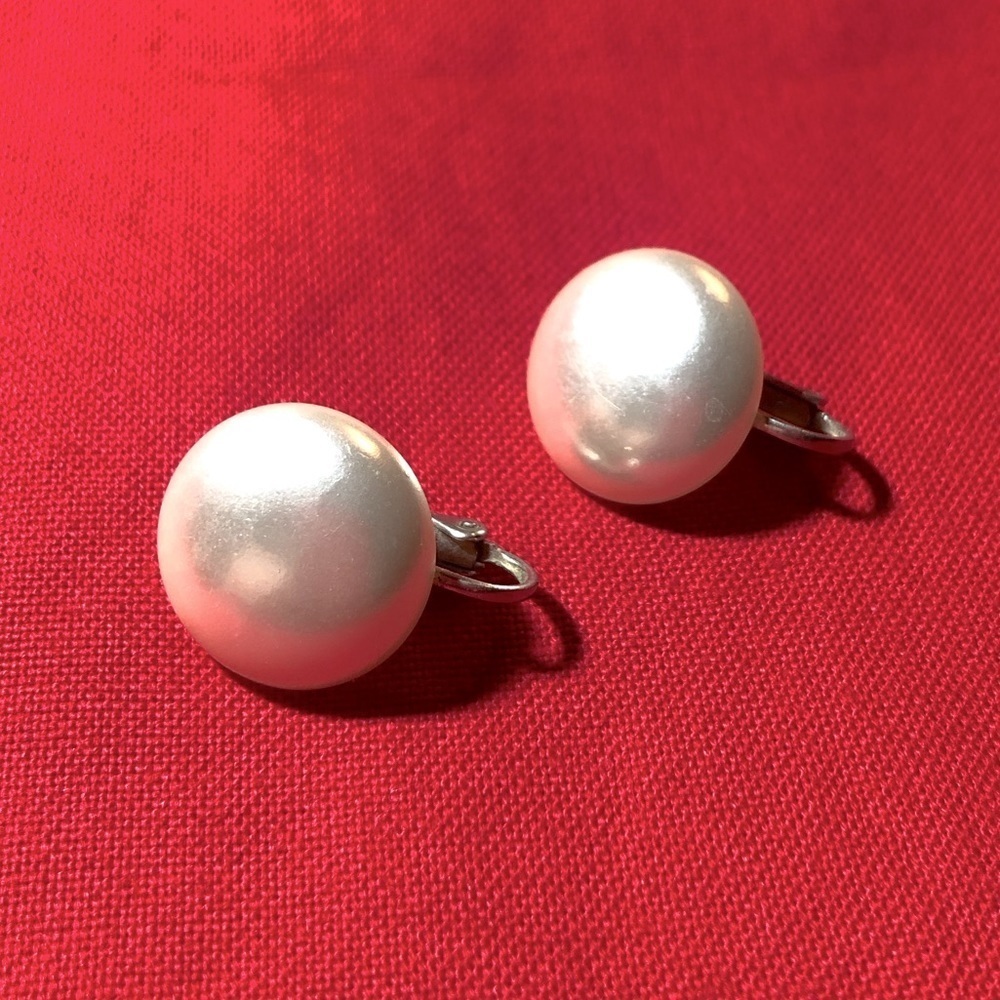 Vintage Faux Pearl Clasp Earrings